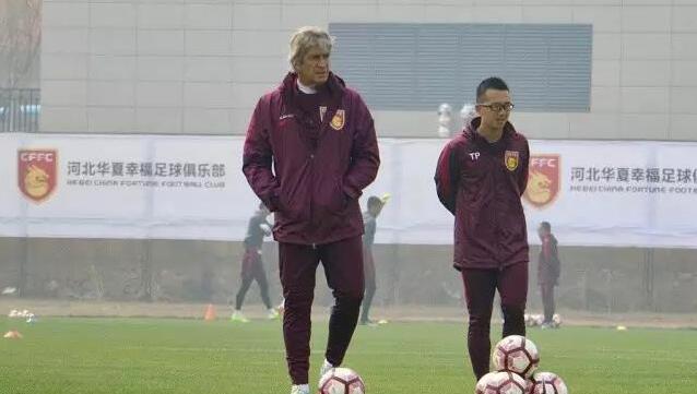 也不知道爷爷为什么这么瞧得起他，难道就是因为他身上有一份与顾家的婚约？。